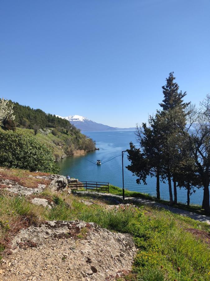 Madox Apartment Ohrid Exterior photo