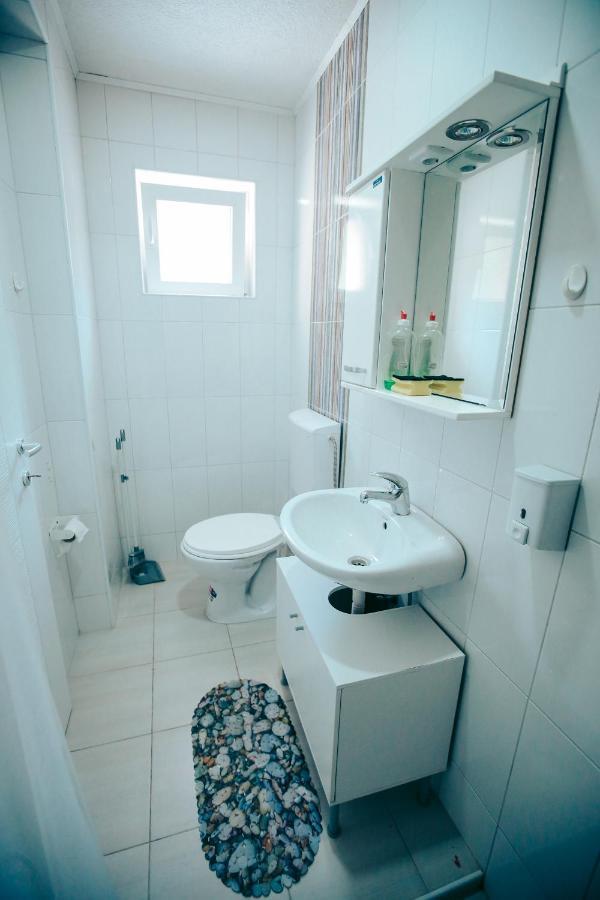 Madox Apartment Ohrid Exterior photo