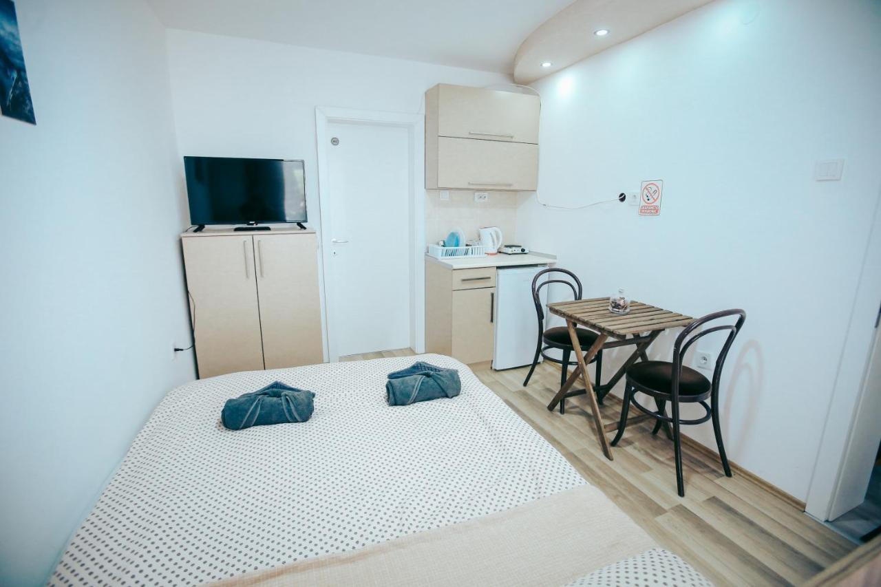 Madox Apartment Ohrid Exterior photo